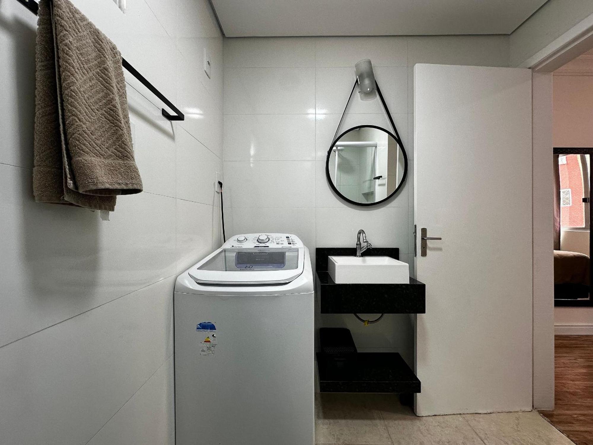 Po04- 1 Quarto Ao Lado Shop. Atlantico C/ Garagem Balneário Camboriú Eksteriør billede